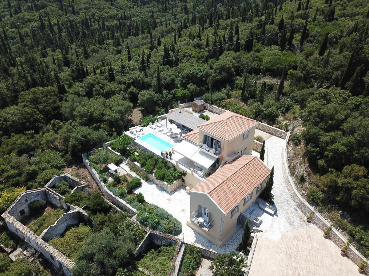Villa Andromahi Фискардон Экстерьер фото
