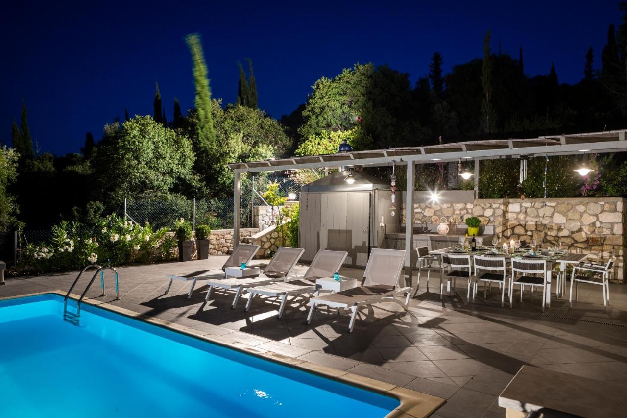 Villa Andromahi Фискардон Экстерьер фото